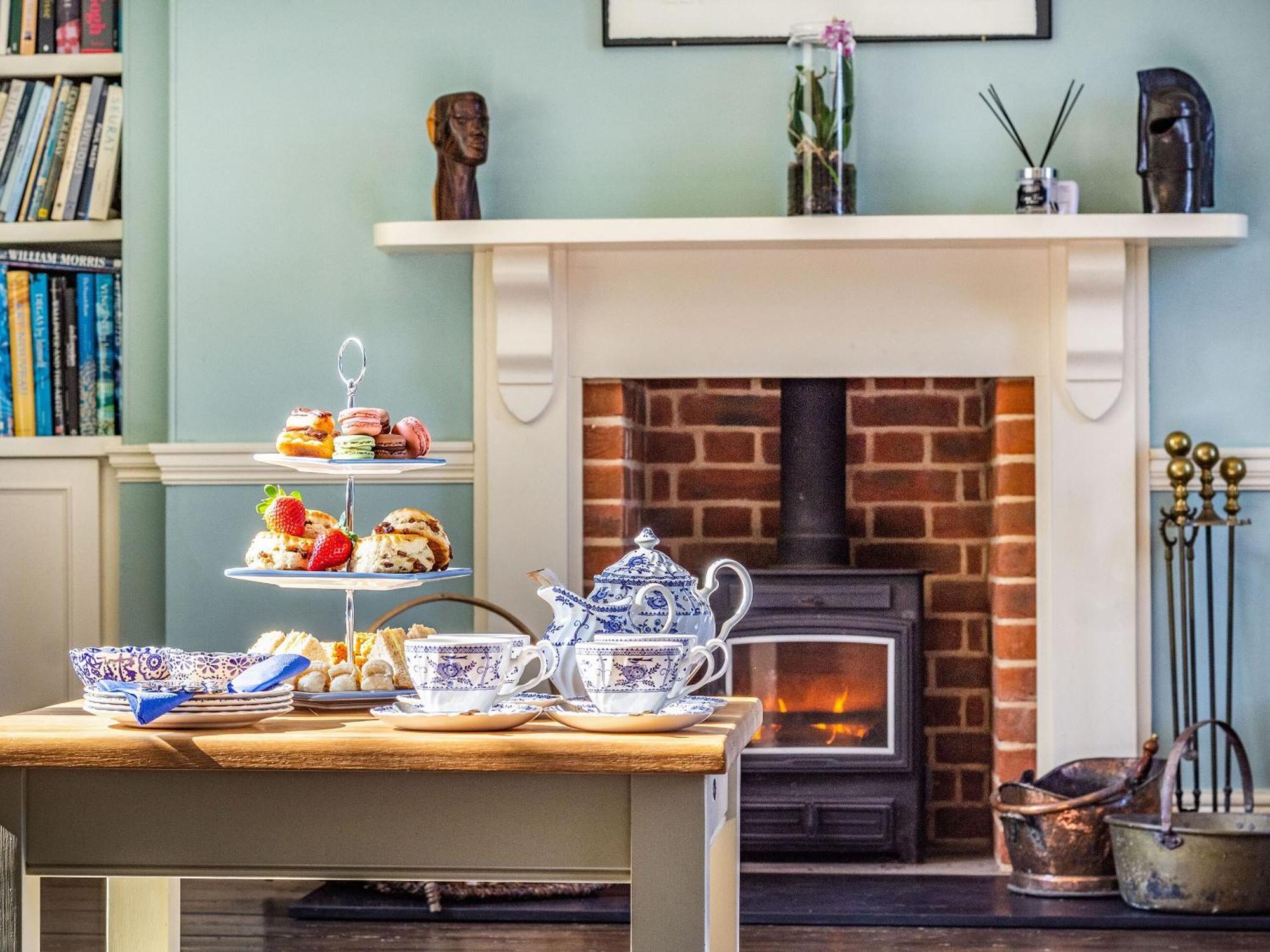 Hemblington Hall Arts And Leisure Ltd South Walsham 外观 照片